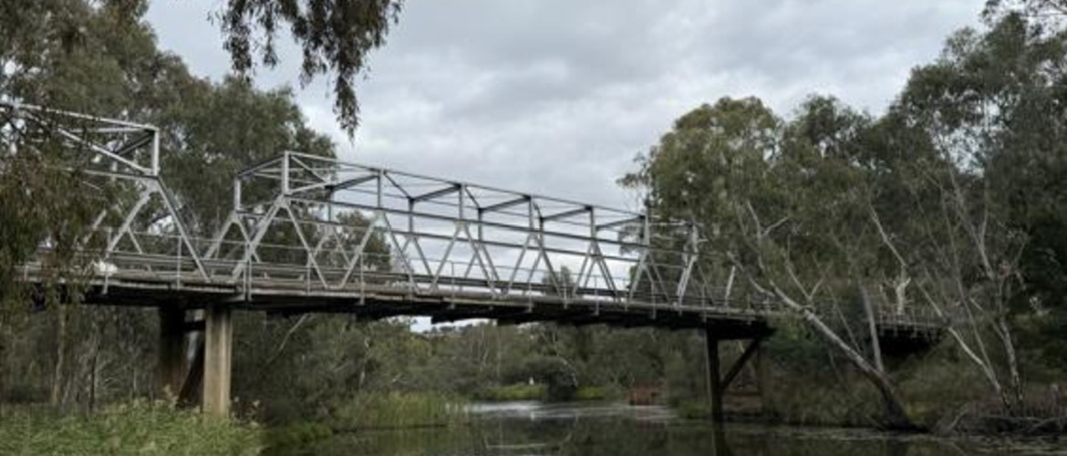 Queen's Bridge, Queens Park Road, Newtown and Highton