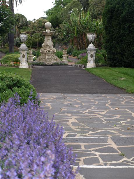 Heritage Urns and Hitchcock Fountain