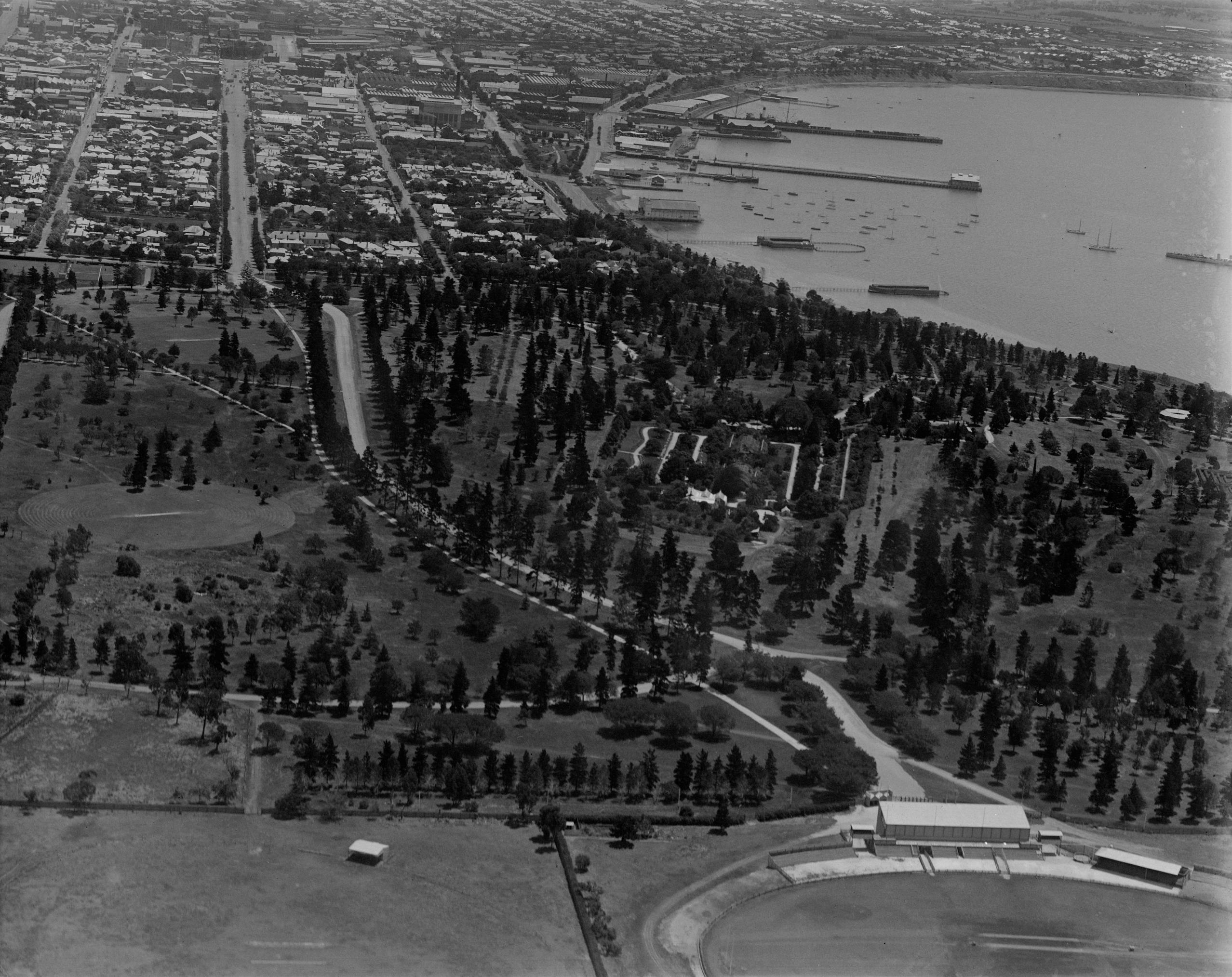 Botanic Gardens Historic Image